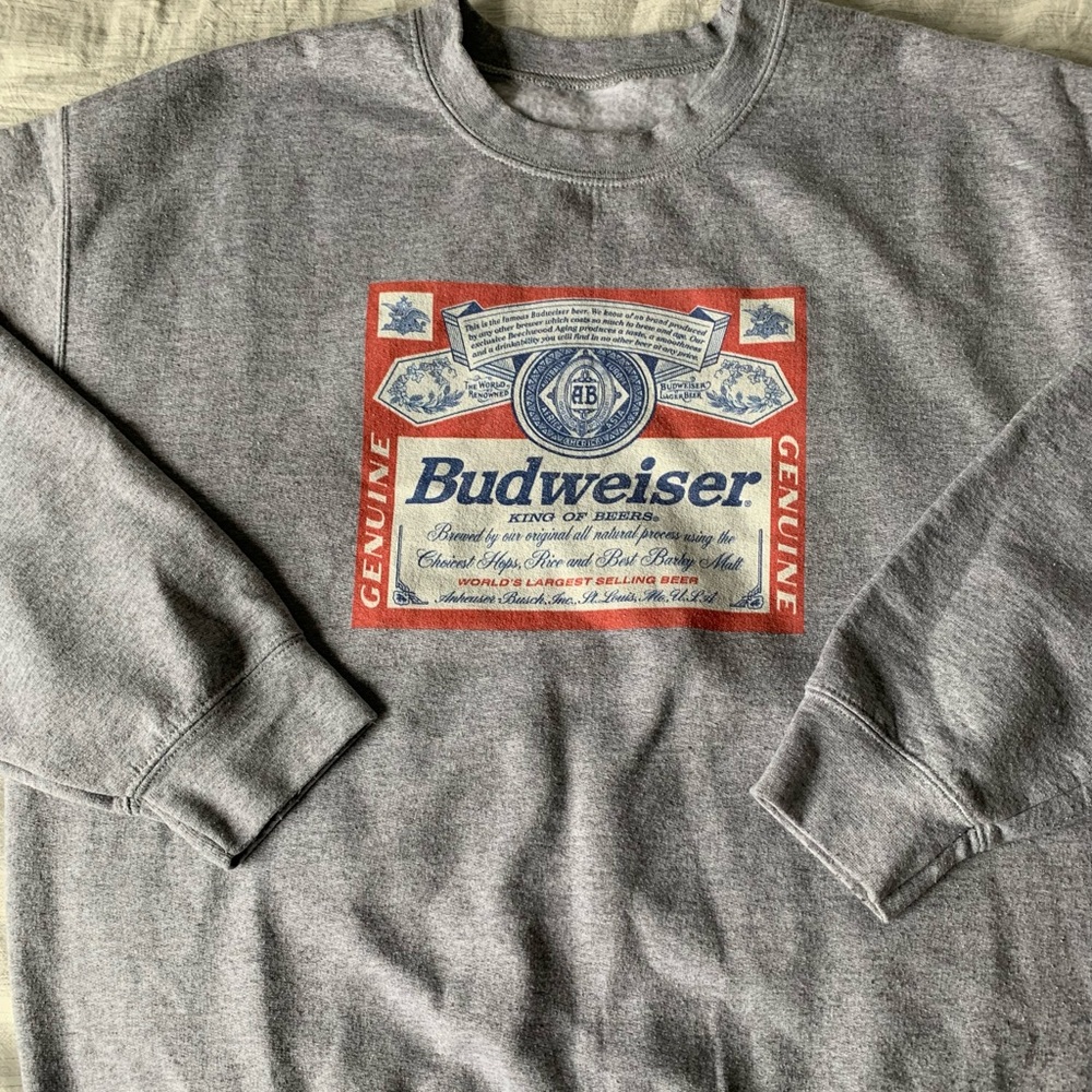 Budweiser sweatshirt- on Gildan- size large